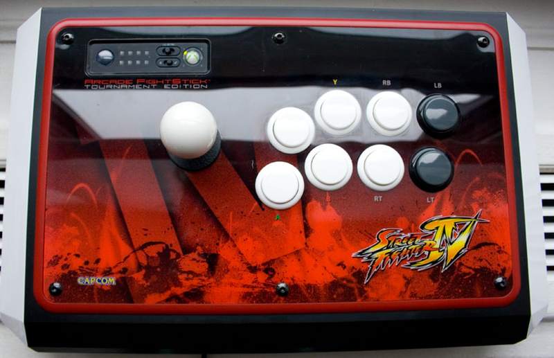 Illustration for article titled Mad Catz Street Fighter IV FightSticks Review